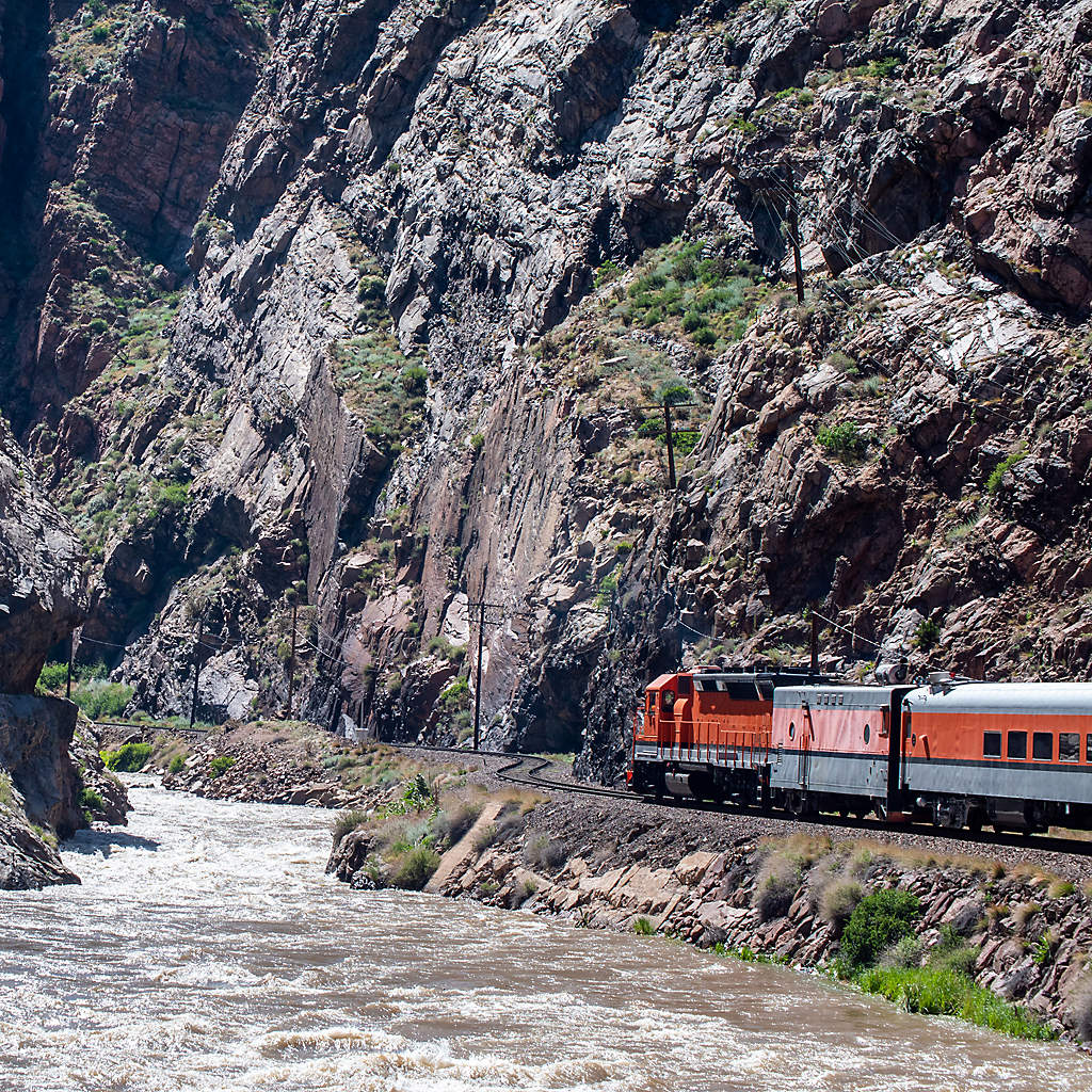 directory-colorado-rockies-train-ride-mountains-flowing-river