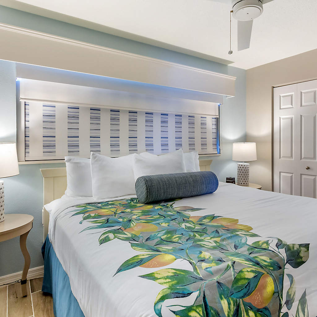 VIA-via-roma-beach-resort-1bed-guestroom1-directory
